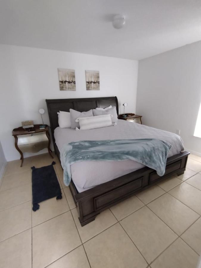 Home From Home 5 Bedroom Villa Davenport Bagian luar foto